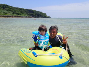 自然体験ジョン万ビーチ 天然水族感2歳のお子さんと