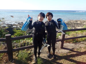 自然体験ジョン万パーク 天然水族感 自然体験シュノーケリング 友達 60代